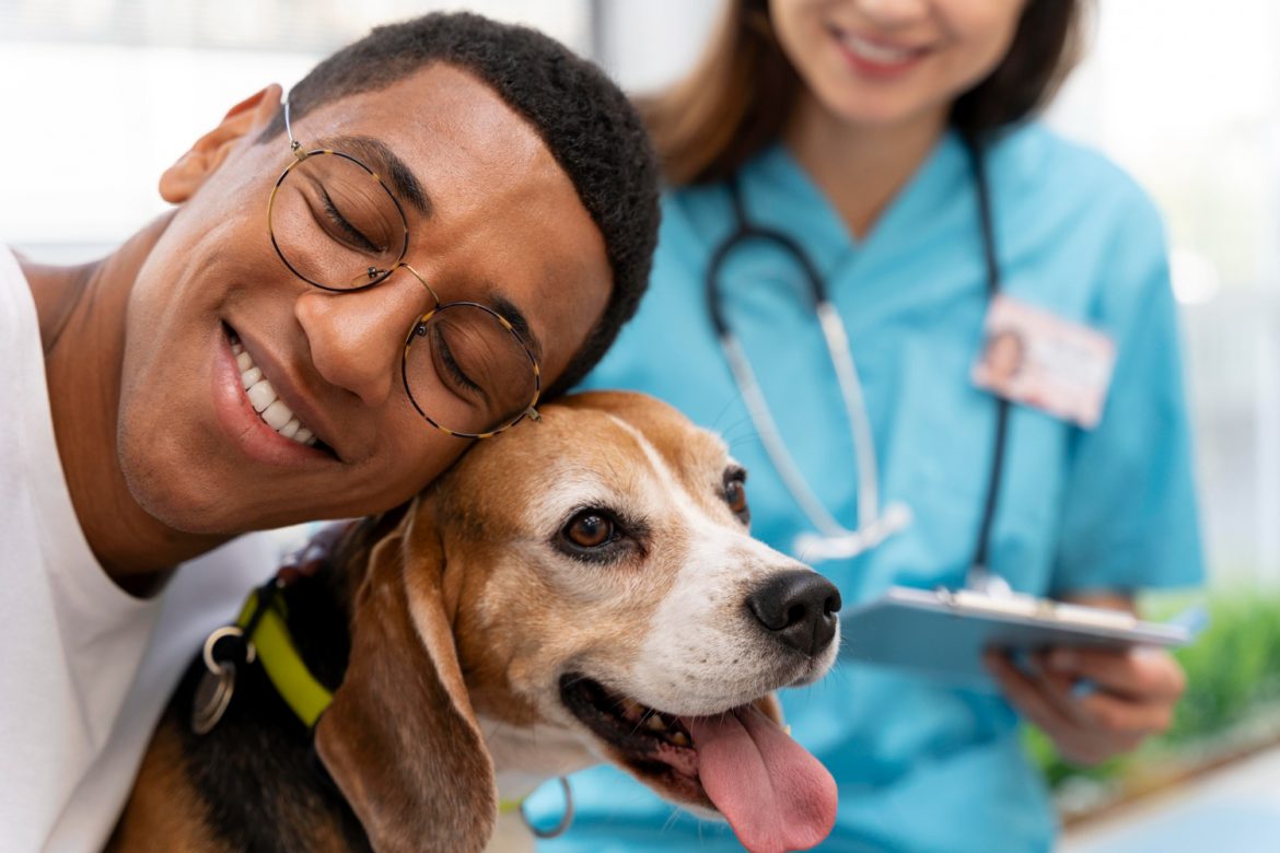Cómo mejorar la comunicación con los dueños de mascotas en la clínica veterinaria